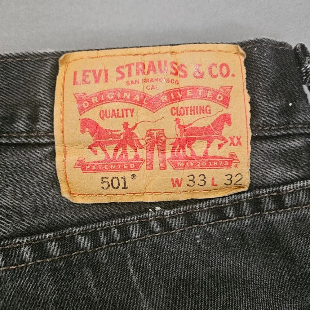Levi's 501 Original Fit Jeans Mens 33x32 Black Straight Button Fly